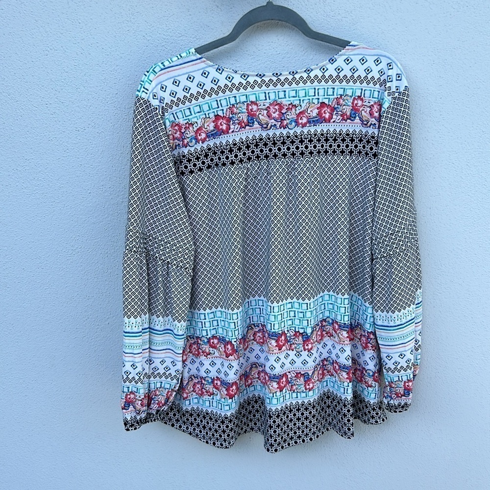 Style & Co Tunic Shirt Plus Size XXL. Black White and Floral Patterns - Picture 4 of 5